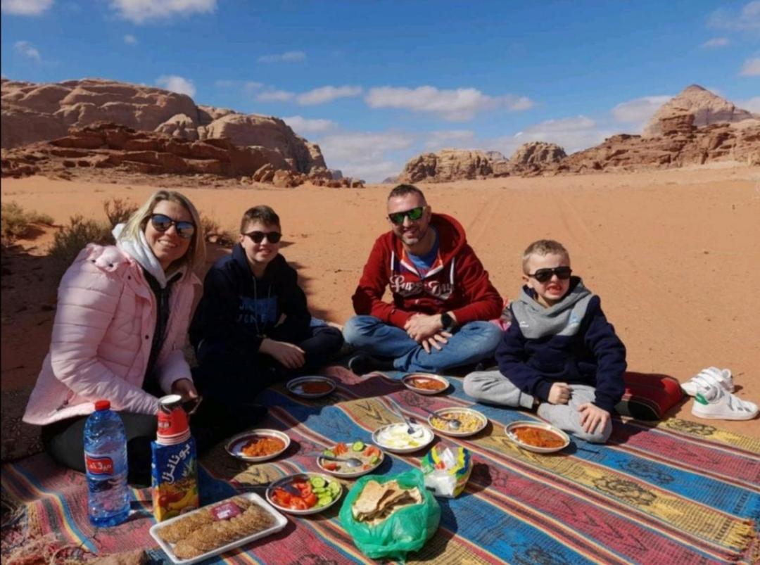Wadi Rum Local Guide Camp Kültér fotó